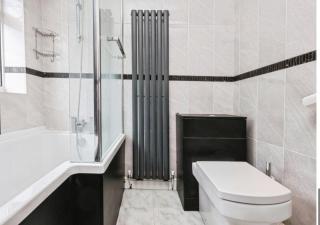 Entire 2 Bedroom House - 9