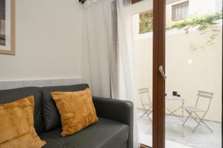 Mooeve Exarchia - 6