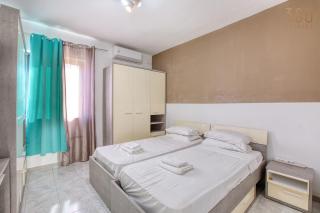 Spacious Swieqi Apartment with Private Terraces - 7