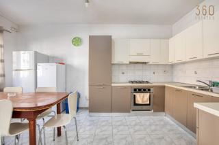 Spacious Swieqi Apartment with Private Terraces - 9