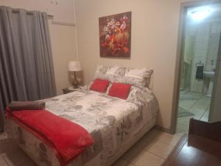 Rest-a-While Guest Rooms - 6