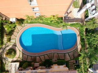 Tropical Hideaway Pool Gym Near Airport - 7