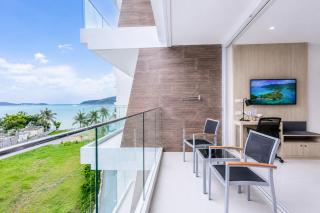 Seaview 1 Bderoom Beach Access - The Beach Front 5306 - 0