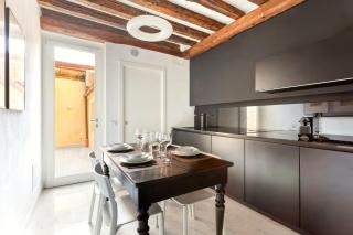 Dimora San Lorenzo Luxury Apartment - 2