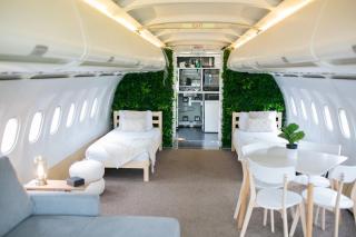 Private Airbus A320 Hot Tub Jet Stay - 5