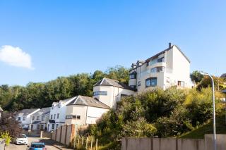 Preseli Heights Luxury Indoor Pool House with Cinema & Bar - 6