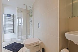 Riverside Penthouses - Duplex & Triplex - City Views - Free Parking - 7
