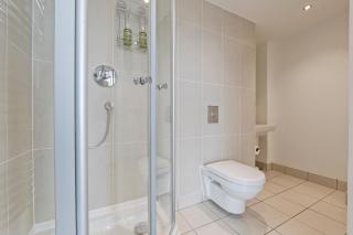 Riverside Penthouses - Duplex & Triplex - City Views - Free Parking - 5