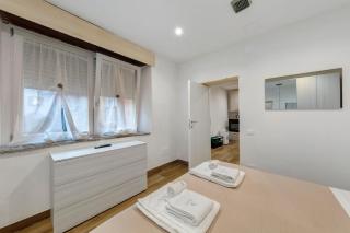 Bro House - 9