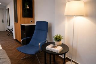 Jafar 8 - 1BR Apartment with Balcony & Workspace - 3