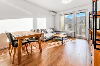 Svetlý apartmán s parkovaním a klimatizáciou v novostavbe - 0