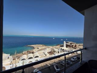 Sunny Seaside Retreat in Hurghada - 7
