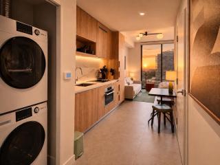 NO RESORT FEE - Escape to Chic Apartment in the Heart of Miami - 7