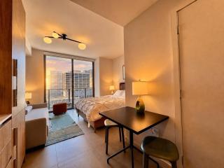 NO RESORT FEE - Escape to Chic Apartment in the Heart of Miami - 2