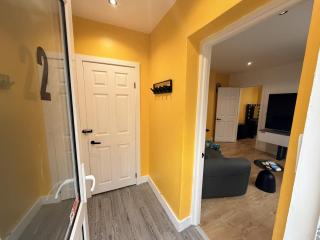 Central 1 Bed Apartment Sleeps 4 - Stayspace 5 - 1