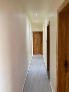 Washing machine, airport pick up, long stays - 6