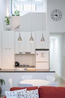 Koala Stay Lightsview 2BR Chic Townhouse Perfect for Work & Leisure - 1