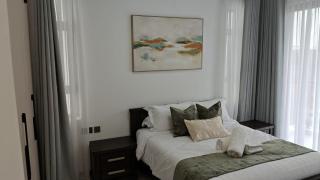 Urban Lilly Suites - 0