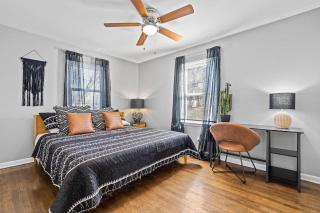 Boho Lounge - Pet Friendly Home Close to I-35 & KC - 9