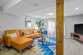 Boho Lounge - Pet Friendly Home Close to I-35 & KC - 7