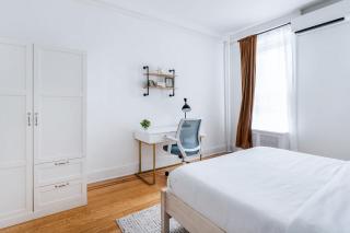 1567-1A New 2br PRIME upper East APT W&D - 4