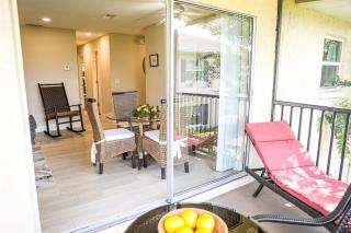 Sunnyside Palms - 2BR, Poolside, 5 min to Beach - 7