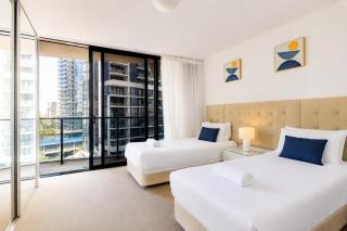 Ocean Mornings at Oracle 2BR Above Broadbeach - 8