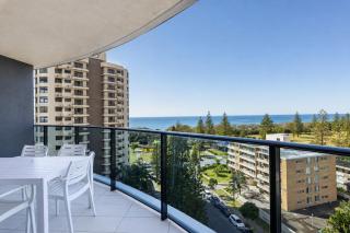 Ocean Mornings at Oracle 2BR Above Broadbeach - 1