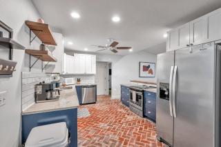 Heated Pool, Stylish Home - Grand Cypress Retreat - 5
