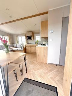 The Willow Modern 8 Berth Static Caravan in Camber Sands - 4