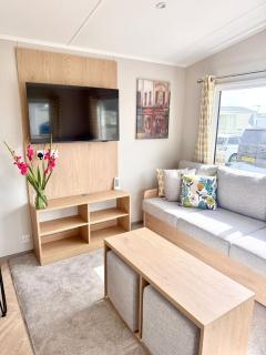 The Willow Modern 8 Berth Static Caravan in Camber Sands - 5
