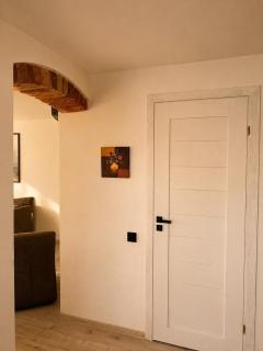 Studio 6 - 6