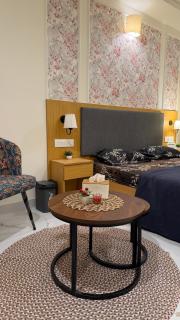 A Cozy Retreat Near Medanta - 5