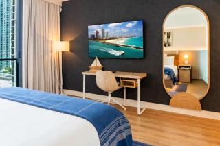 Luxury Miami Worldcenter Suite, Pool & Views - 5