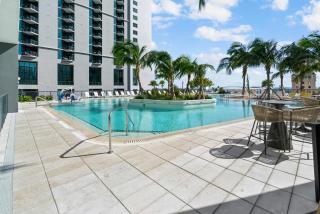 Luxury Miami Worldcenter Suite, Pool & Views - 4
