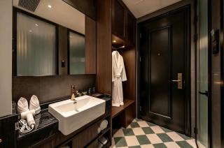 珠海拱北口岸复登临酒店 Relanding Hotel Zhuhai Gongbei Port - 1