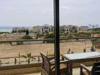 Stylish 2BR Apartment with Terrace Near the Ocean - 6