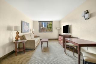 The Carriage House - 5
