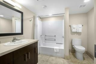 The Carriage House - 8