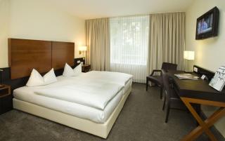 SCOTTY & EMILY Hotel Ulm - 1
