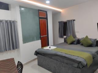 Hotel Galaxia - 0