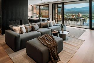 Villa Z1 Imotski - Luxury Retreat with Heated Pool & Spa - 9