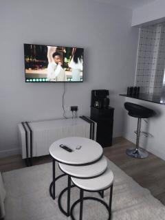 Empiris Luxe Homes - 9