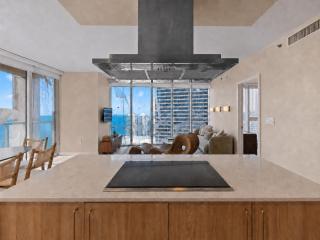 2B2B w Water View - FREE Parking - Pool - Lux Spa - 1