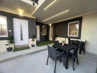 Peace Luxury Studios & Private Parking - 1