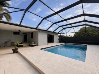 Casa Celeste - Chic and Serene Miami Villa - 0