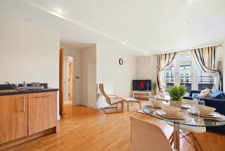 Stylish City Centre Living - 4