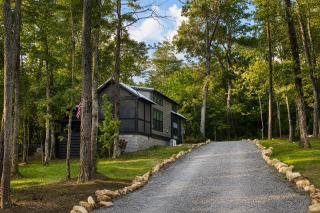 Lakeview Oasis at The Retreat at Water's Edge - 2