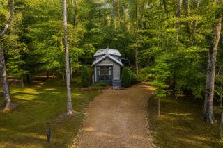 Nature's Oasis at The Retreat at Deer Lick Falls - 0