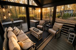 Mini Manor on the Mountain at The Retreat at Water's Edge - 3